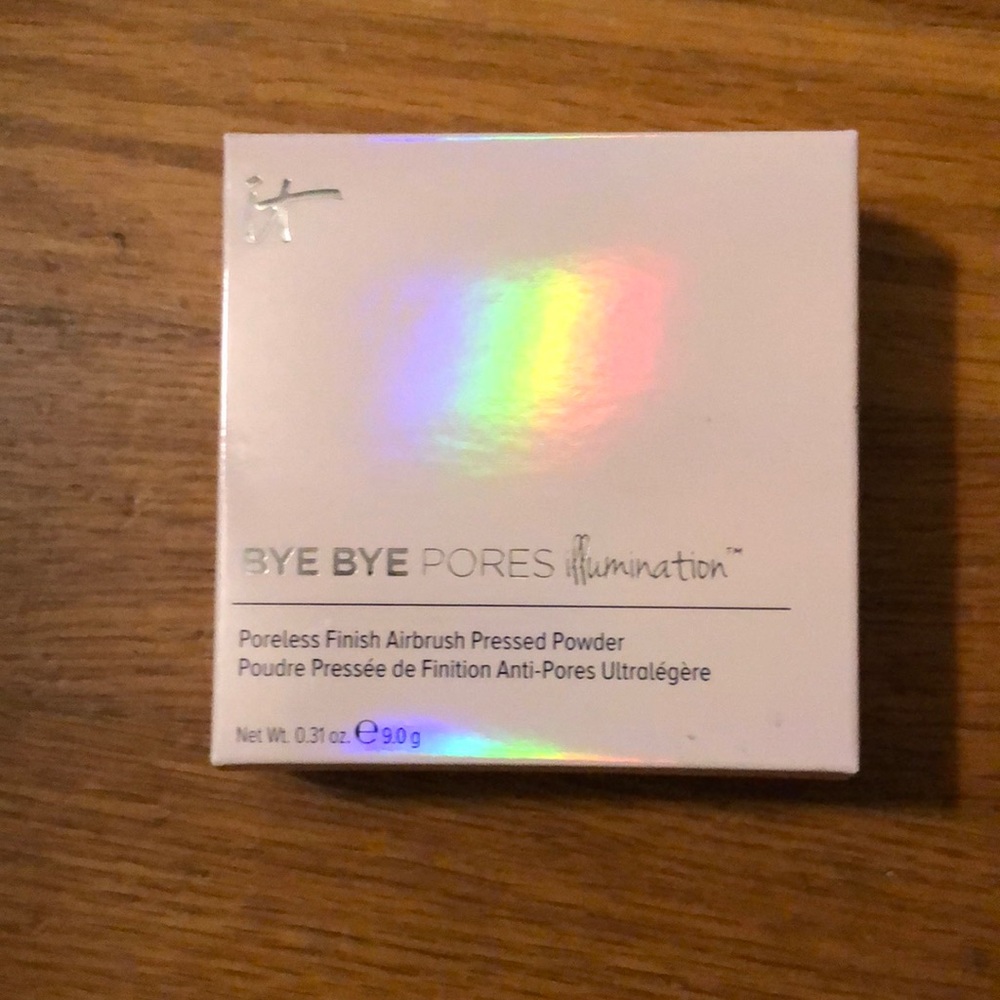 It cosmetics bye-bye pores illumination